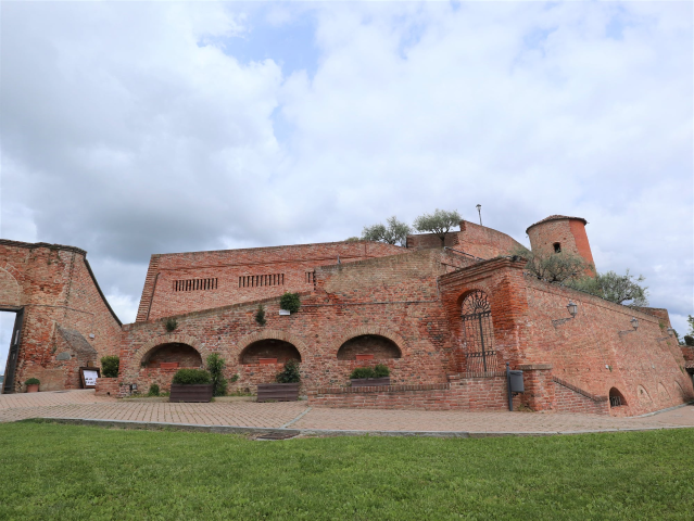 Castelnuovo Calcea | “Pasquetta sul Castello”